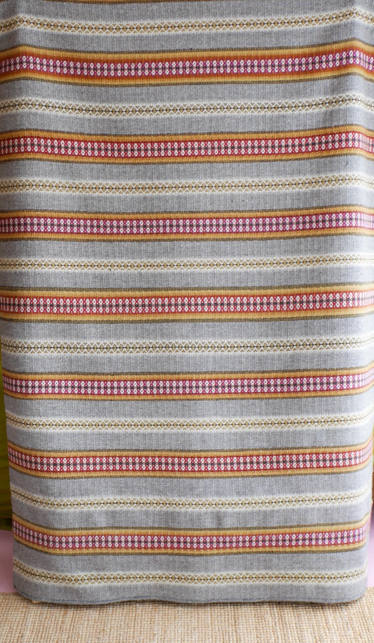 Très grande décoration murale traditionnelle scandinave, connue sous le nom de Rana en vente 4