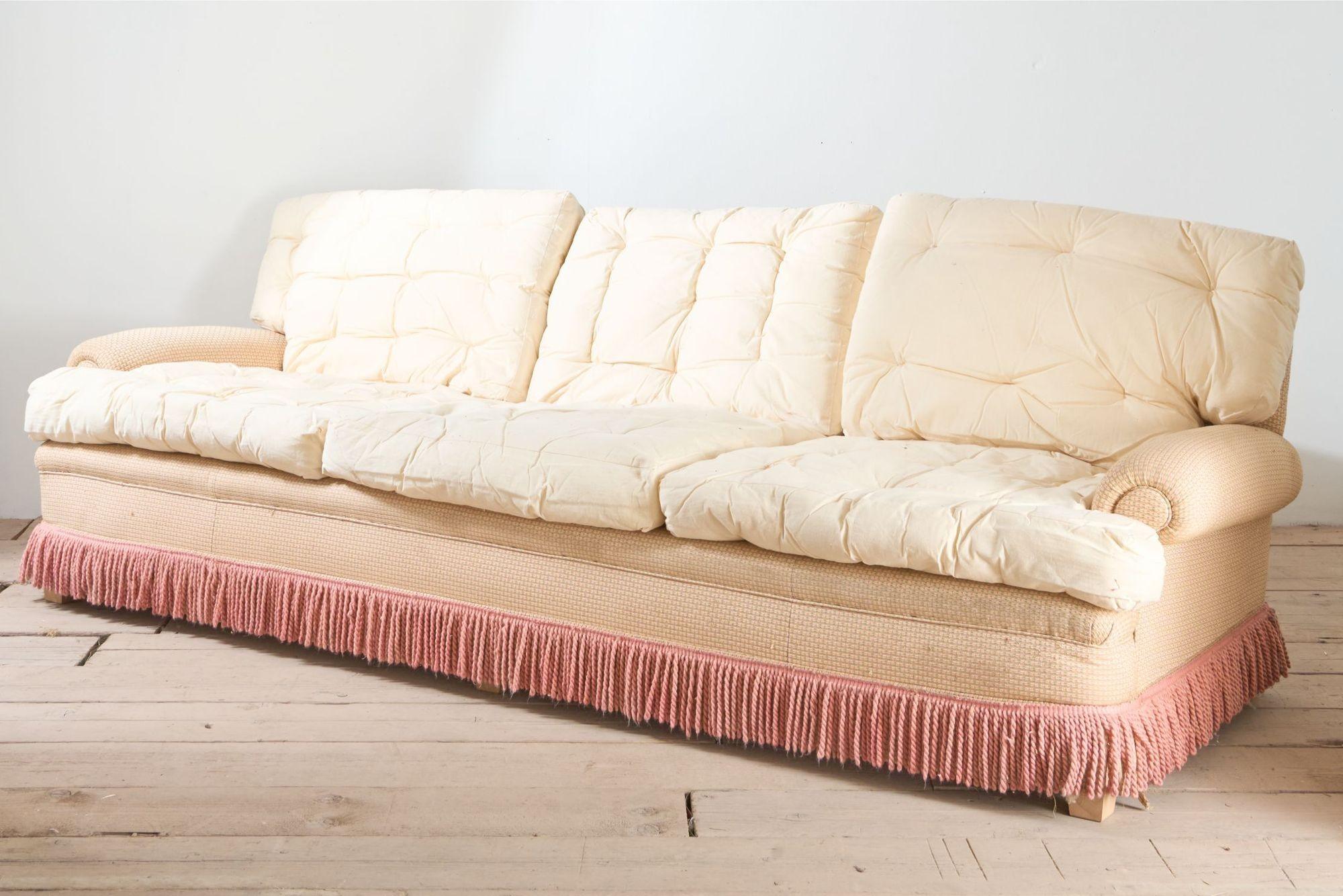 Very large Traditionally made 20th century country house sofa (20. Jahrhundert) im Angebot