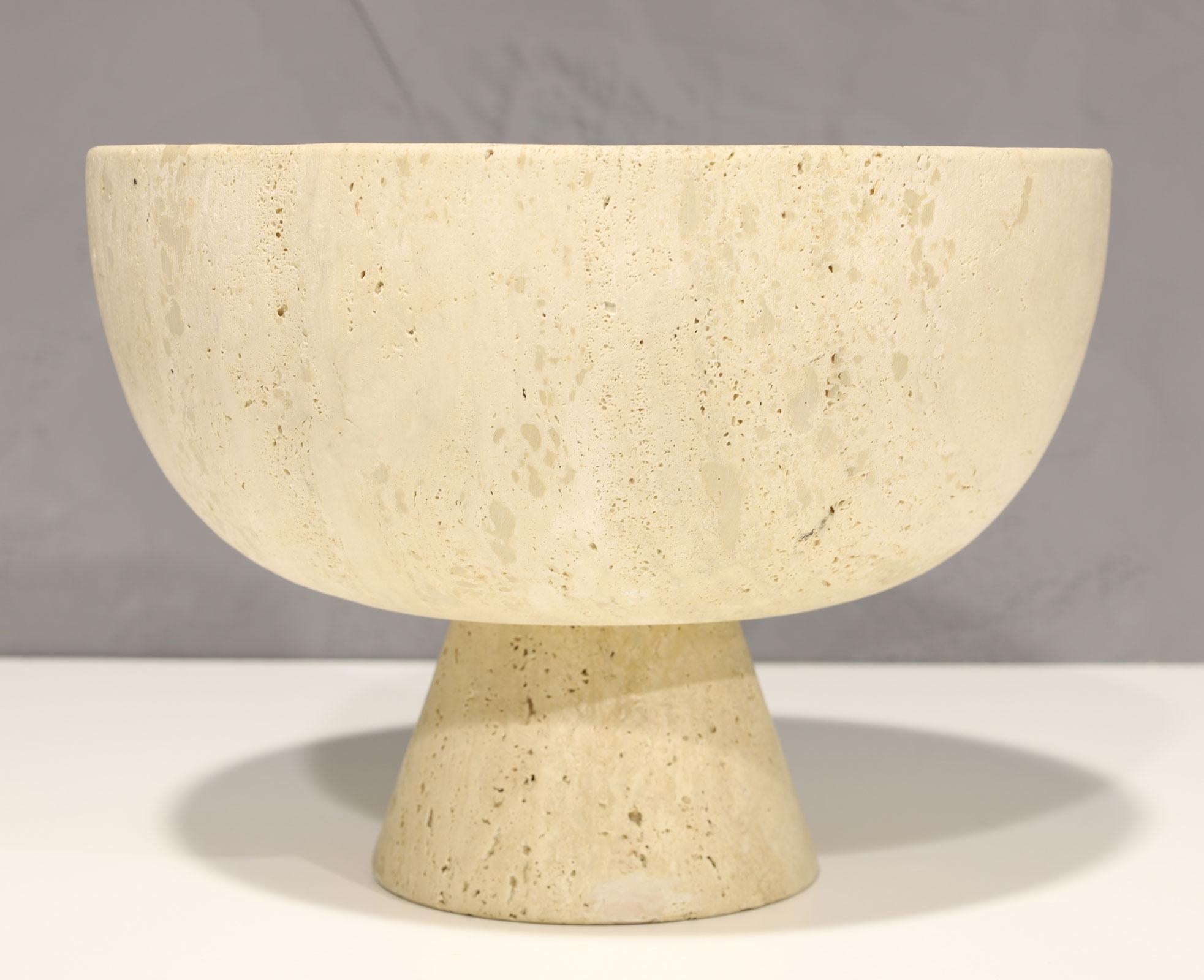 Very Large Travertine Footed Bowl, 1970s In Good Condition For Sale In Dallas, TX