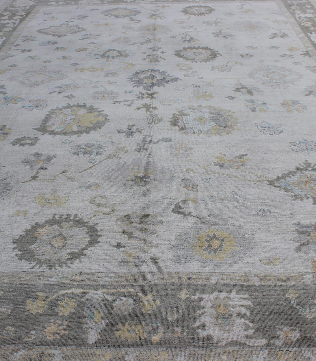 Very Large Turkish Oushak Rug with Neutral Color Palette and All-Over Design For Sale 5