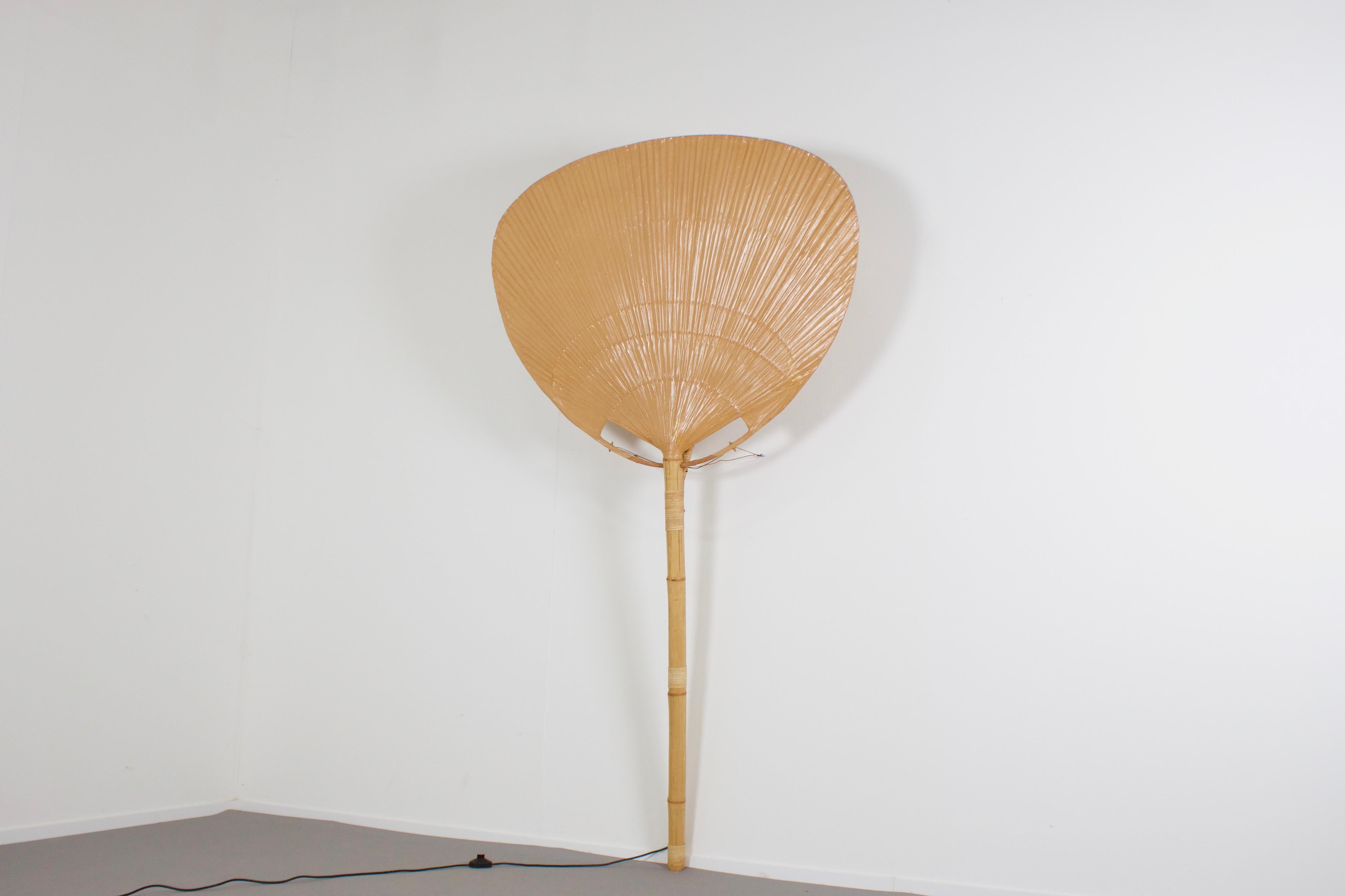 Japonisme Very Large ‘Uchiwa’ Floor Lamp by Ingo Maurer for M Design, 1977 For Sale