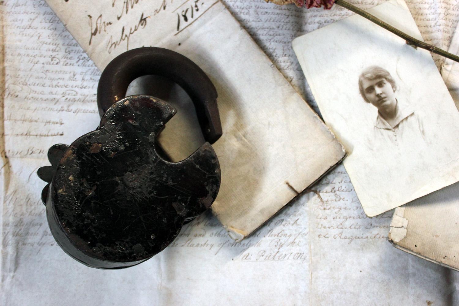 Very Large Victorian Steel Padlock and Key, circa 1870 10