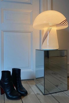 Very large 1970s vintage Murano mushroom white swirl glass lamp