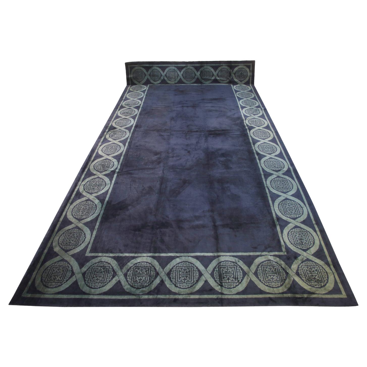 Spanischer Teppich im minimalistischen Design in Mitternachtsblau, 1920-1950 im Angebot