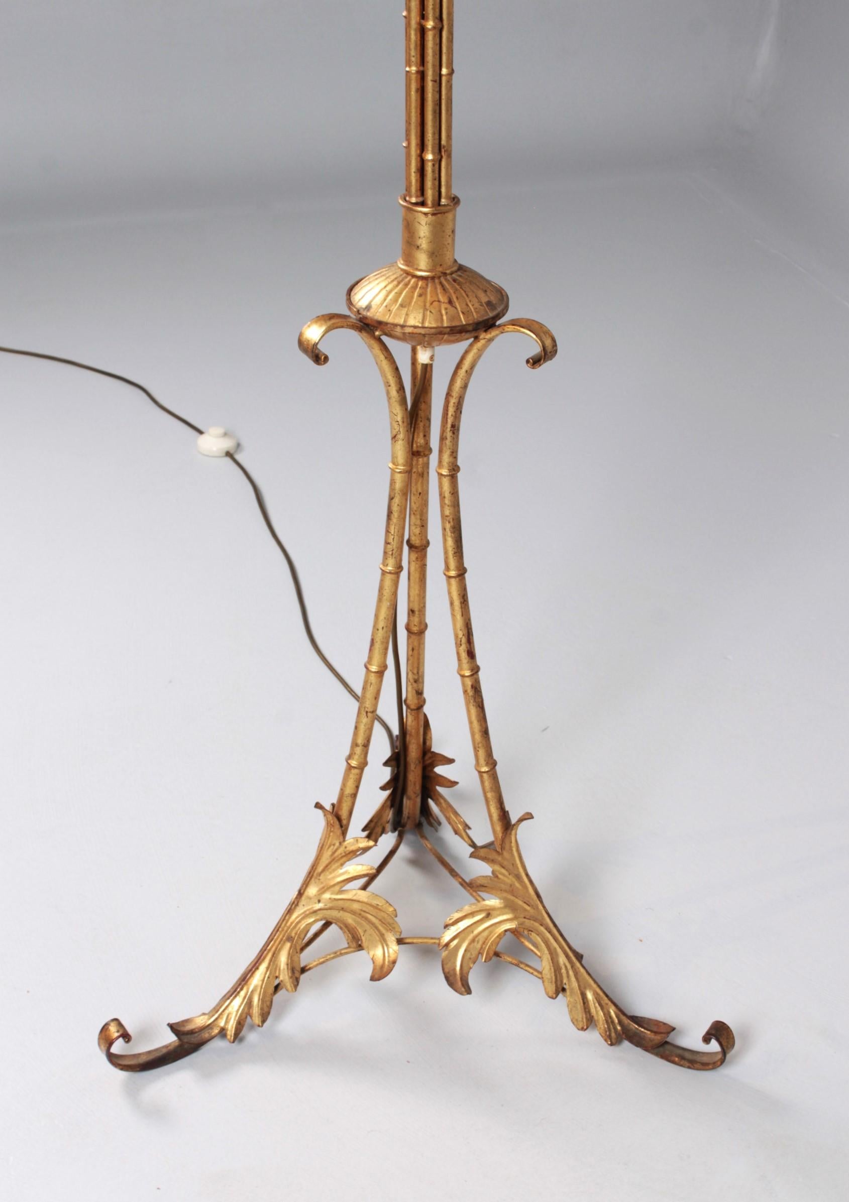 Laiton Très grand lampadaire vintage en forme de palmier dans le style de Sergio Terzani, 1970  en vente