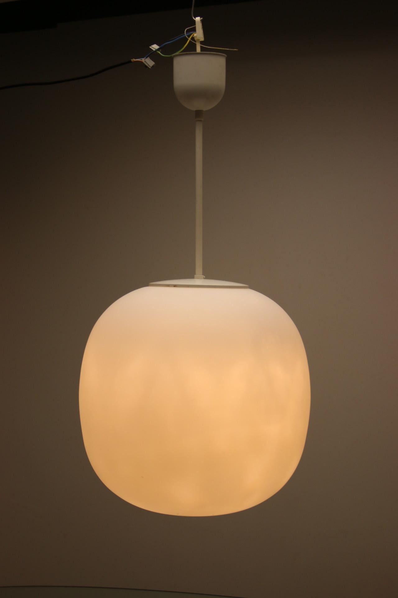 Very Large White Glass Bulb Lamp Glashutte Limburg, 1960 1
