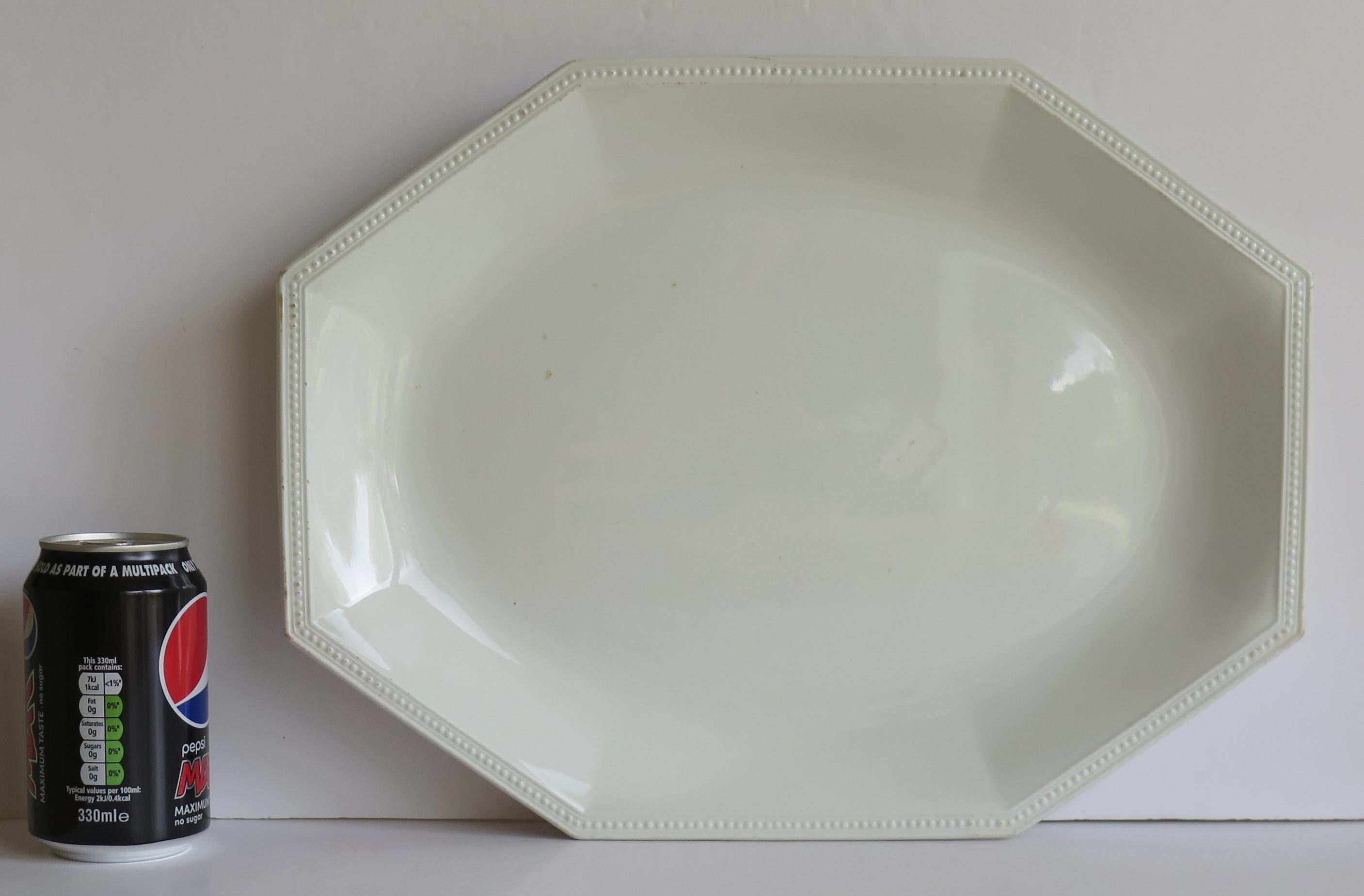 Sehr großer weißer Eisensteinteller achteckig Heritage White:: Mid-Century Modern 6