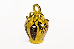 Gran jarrón amarillo de Jean Lurçat para Sant Vincens, hacia 1950, Francia