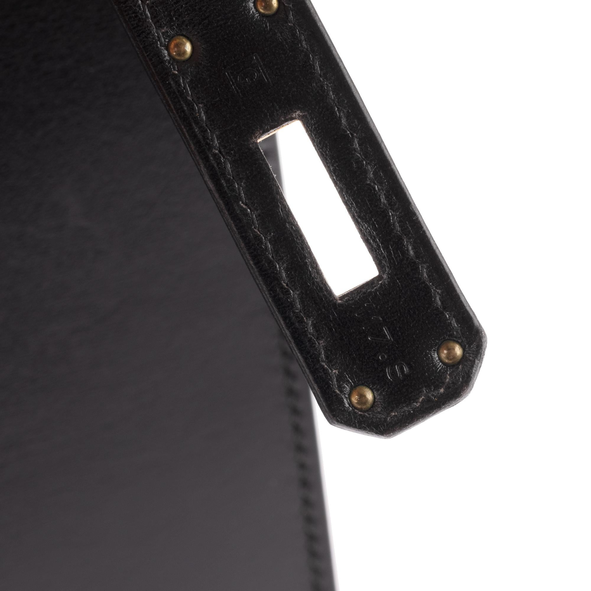 Very limited Handbag Hermès Kelly sellier 32 with strap in black calfskin, GHW! 1