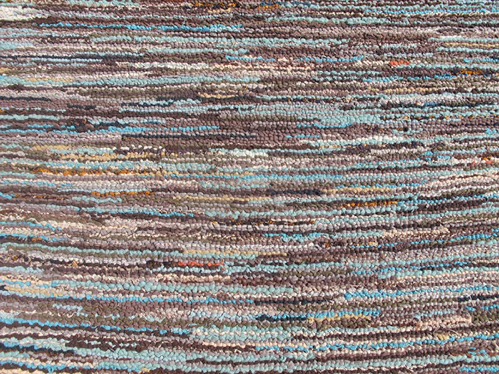 American Colonial Very Long American Hooked Runner with Variegated Design in Blue, Brown and Taupe For Sale