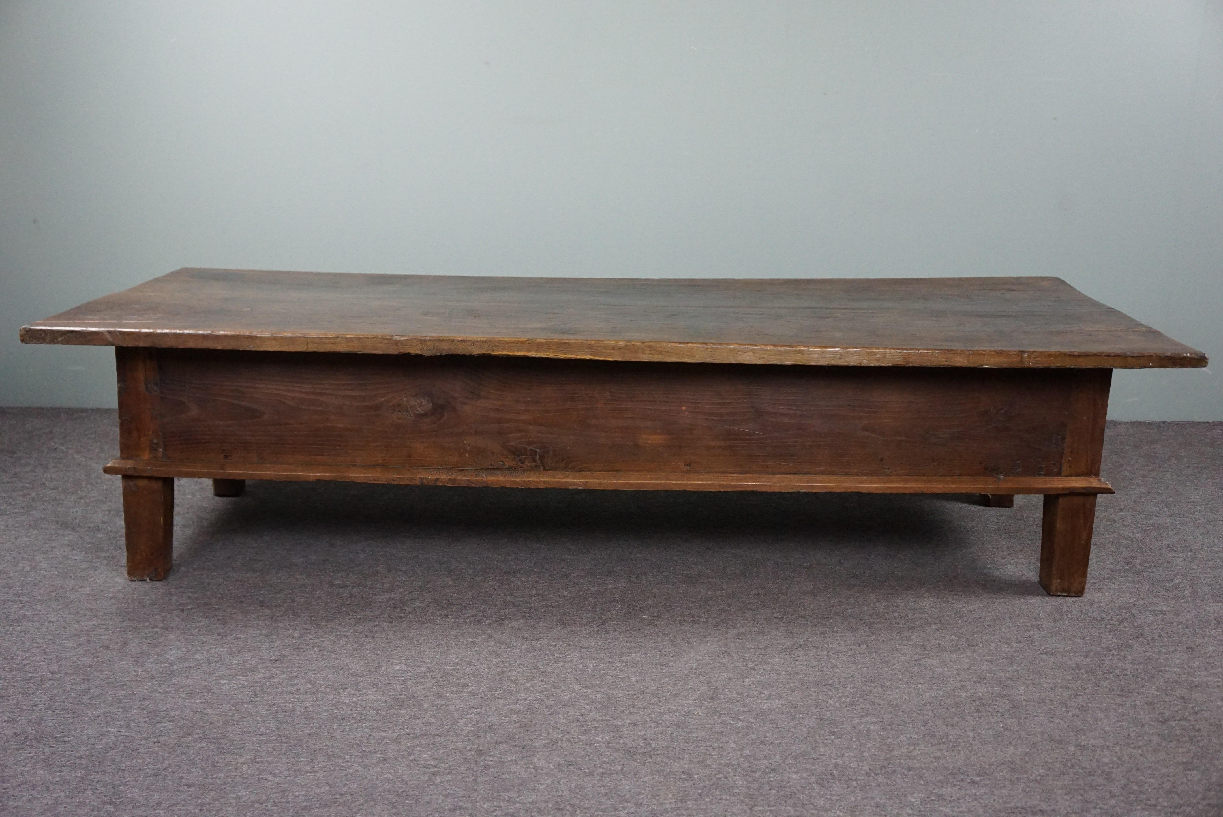 18th Century Very long antique solid oak South European coffee table, late 18th century For Sale