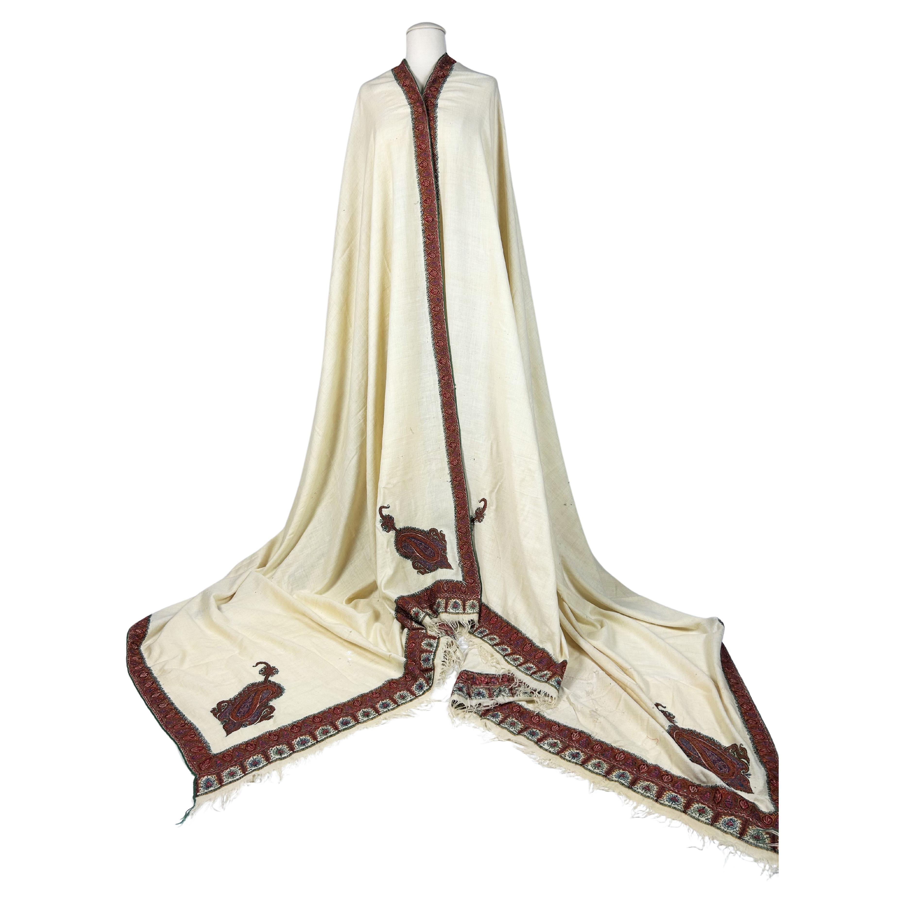 Very long Cashmere Pashmina shawl with Amlikar embroidery - India Circa 1880 For Sale