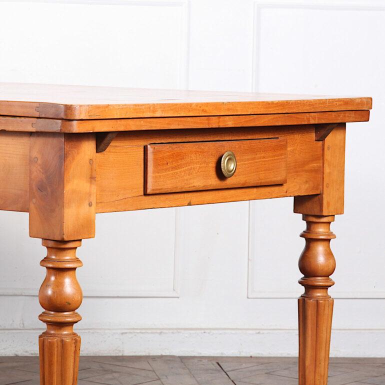 Very Long French 19th Century Cherrywood Draw-Leaf Table For Sale 3