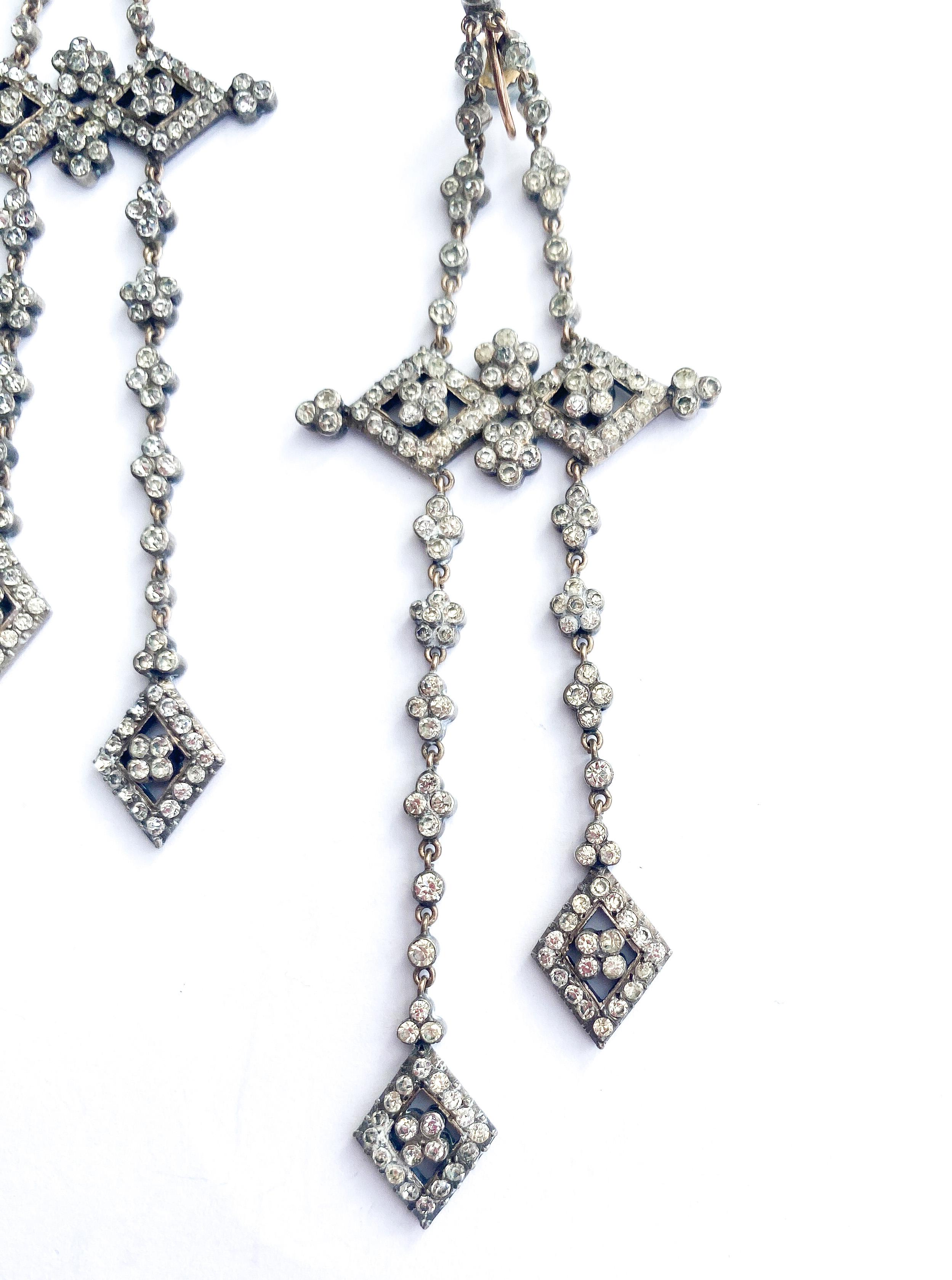 Women's Very long gold, silver and clear paste articulated drop earrings, French, 1920s For Sale