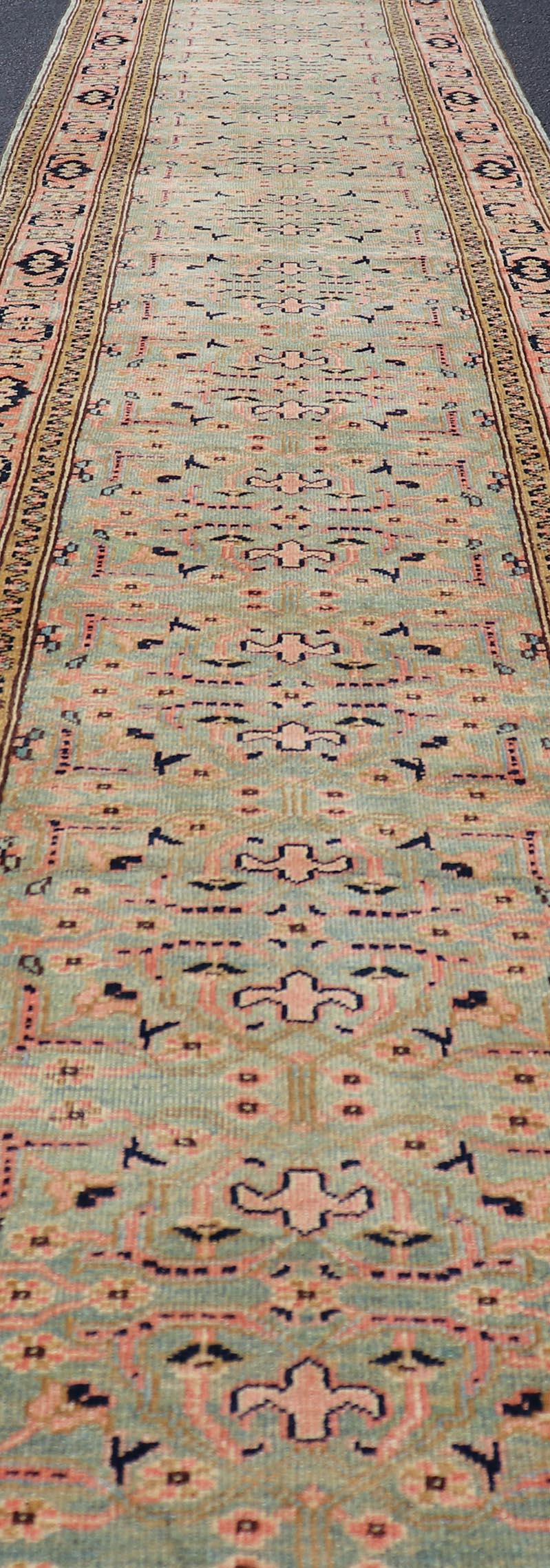 Sehr lange grüner türkischer Vintage-Läufer in Grün  2'8'' x 28'10' im Angebot 5