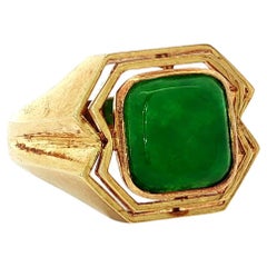 Very Nice 14k Yellow Gold Cushion Cabochon Cut Apple Green Jade Men's Ring