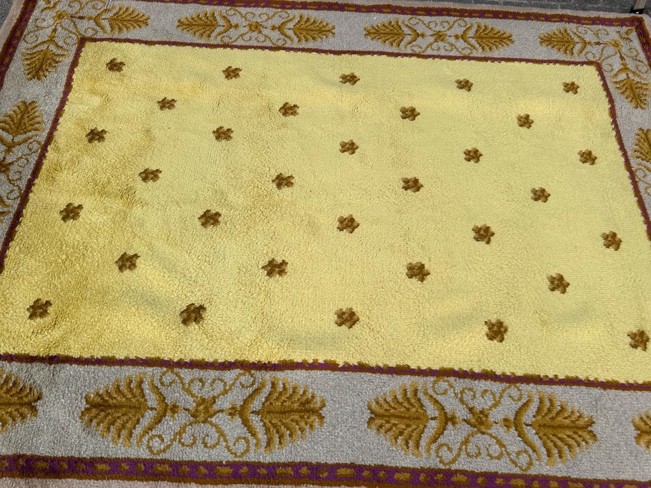 Very nice antique french savonnerie rug For Sale 3