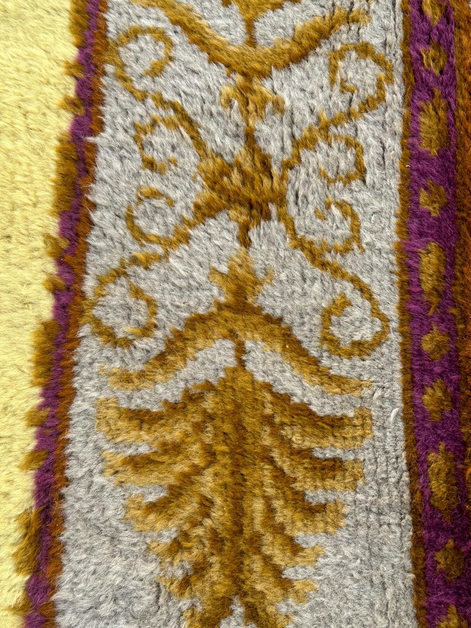 Hand-Knotted Very nice antique french savonnerie rug For Sale