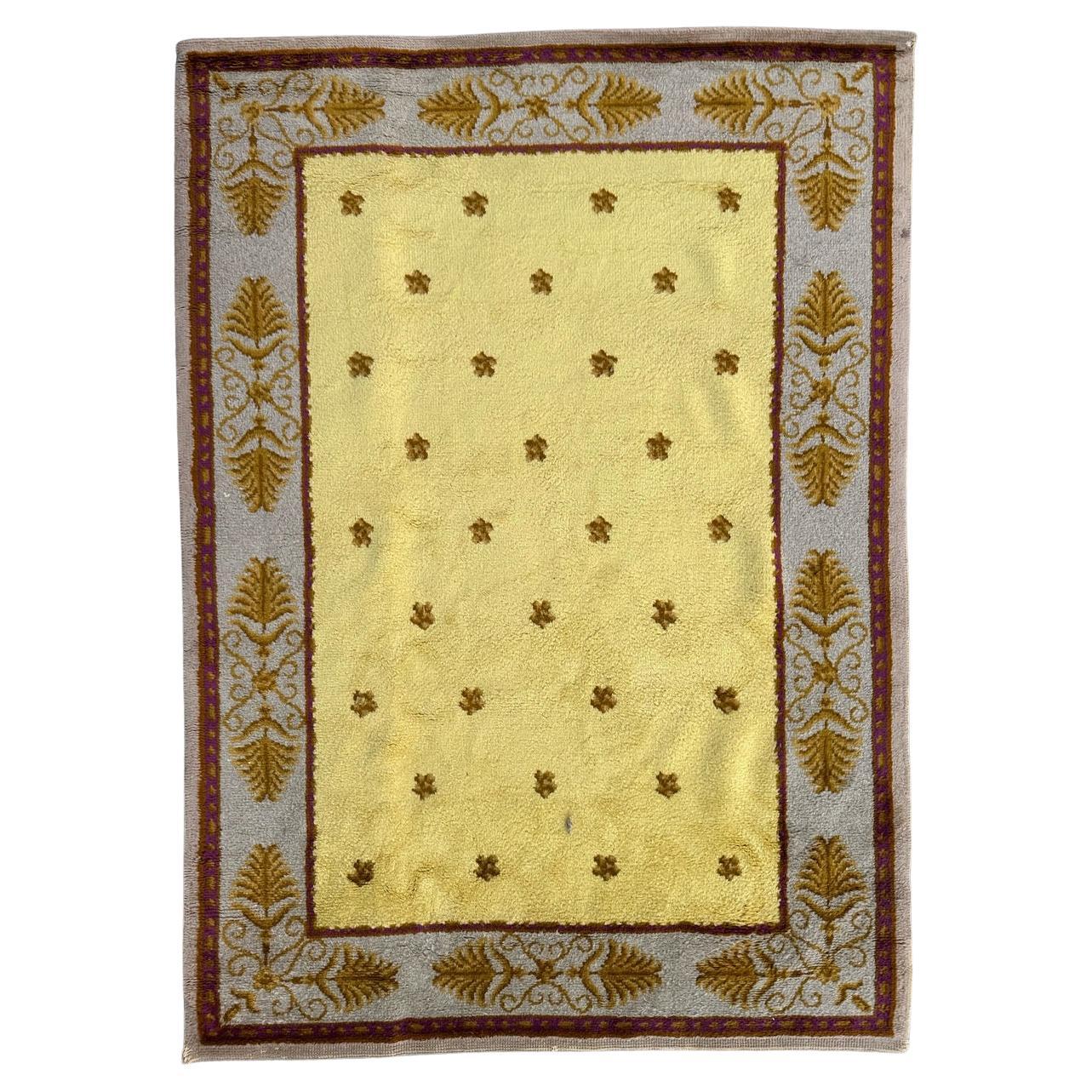 Muy bonita alfombra antigua french savonnerie