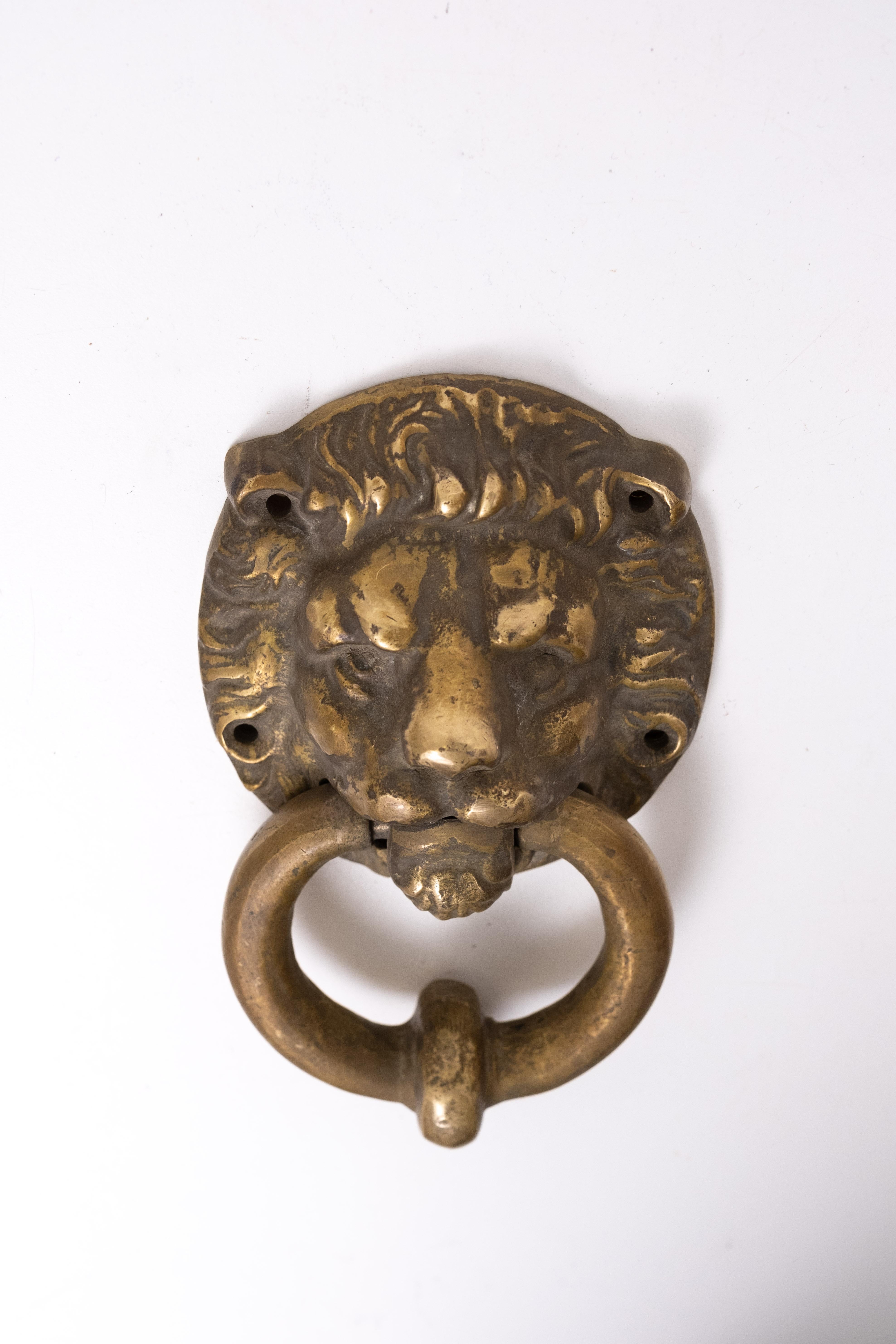 Very nice Gilded Bronze Lions head Door Knocker .  Early 20th Century Holland . For Sale 2