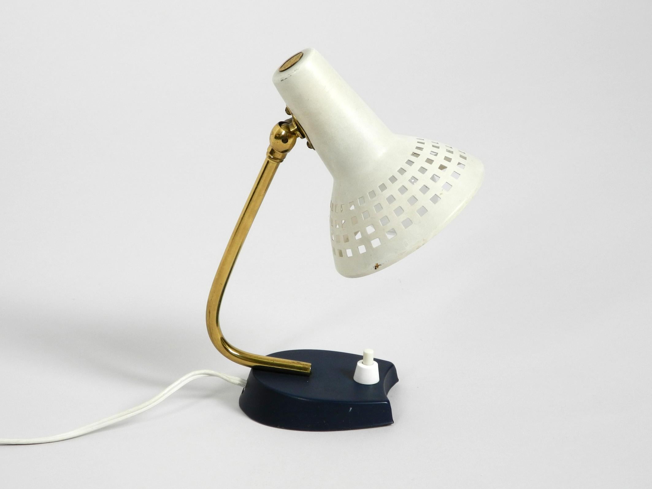Very Nice Mid-Century Modern Metal Bedside Lamp with Adjustable Shade In Good Condition For Sale In München, DE