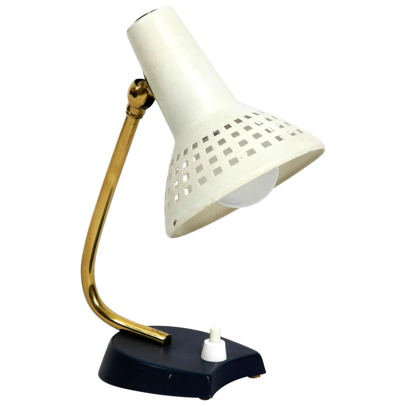 Très belle lampe de chevet en métal moderne du milieu du siècle dernier avec abat-jour réglable en vente