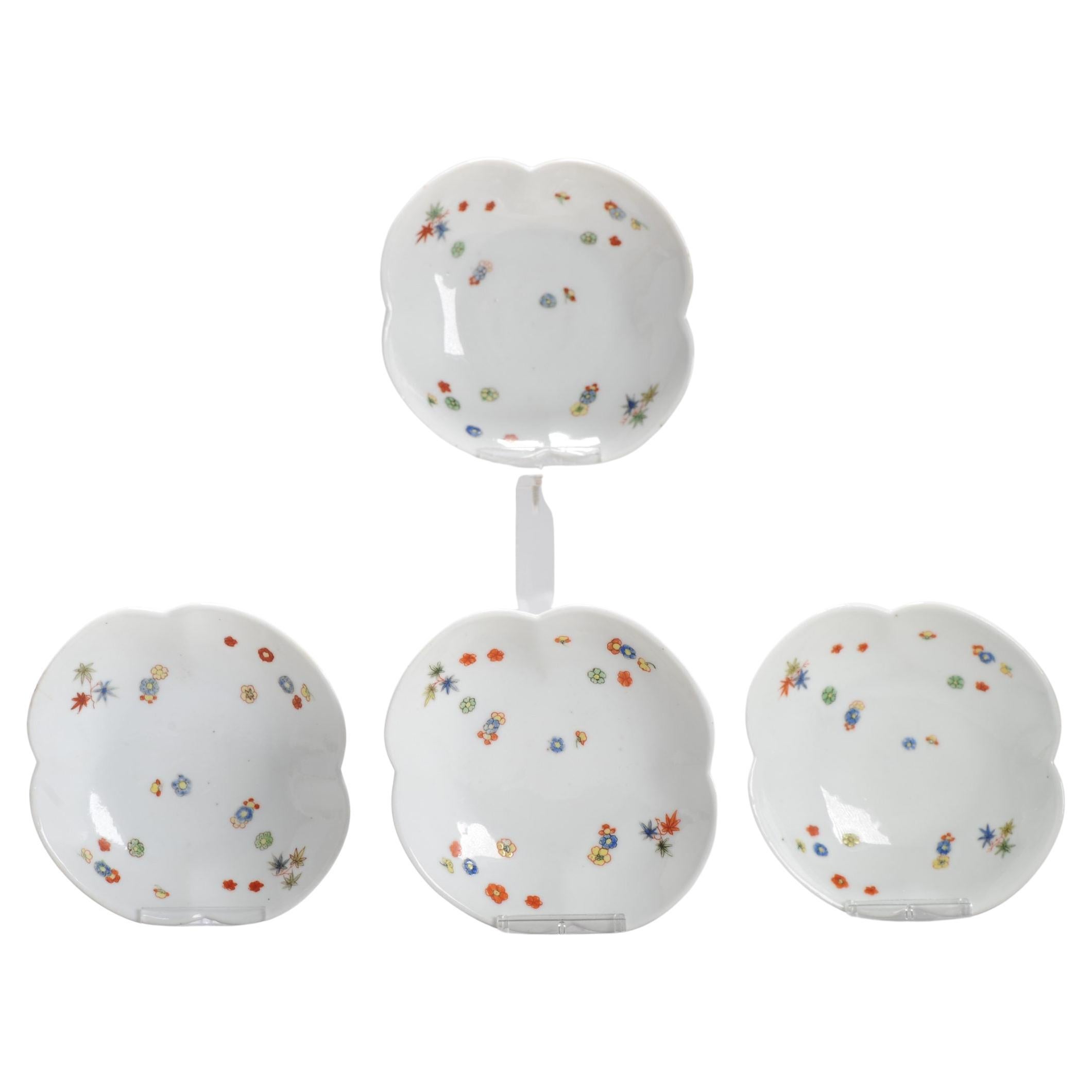Very nice set of 4 small serving dishes in Kakiemon style. After example of Japa