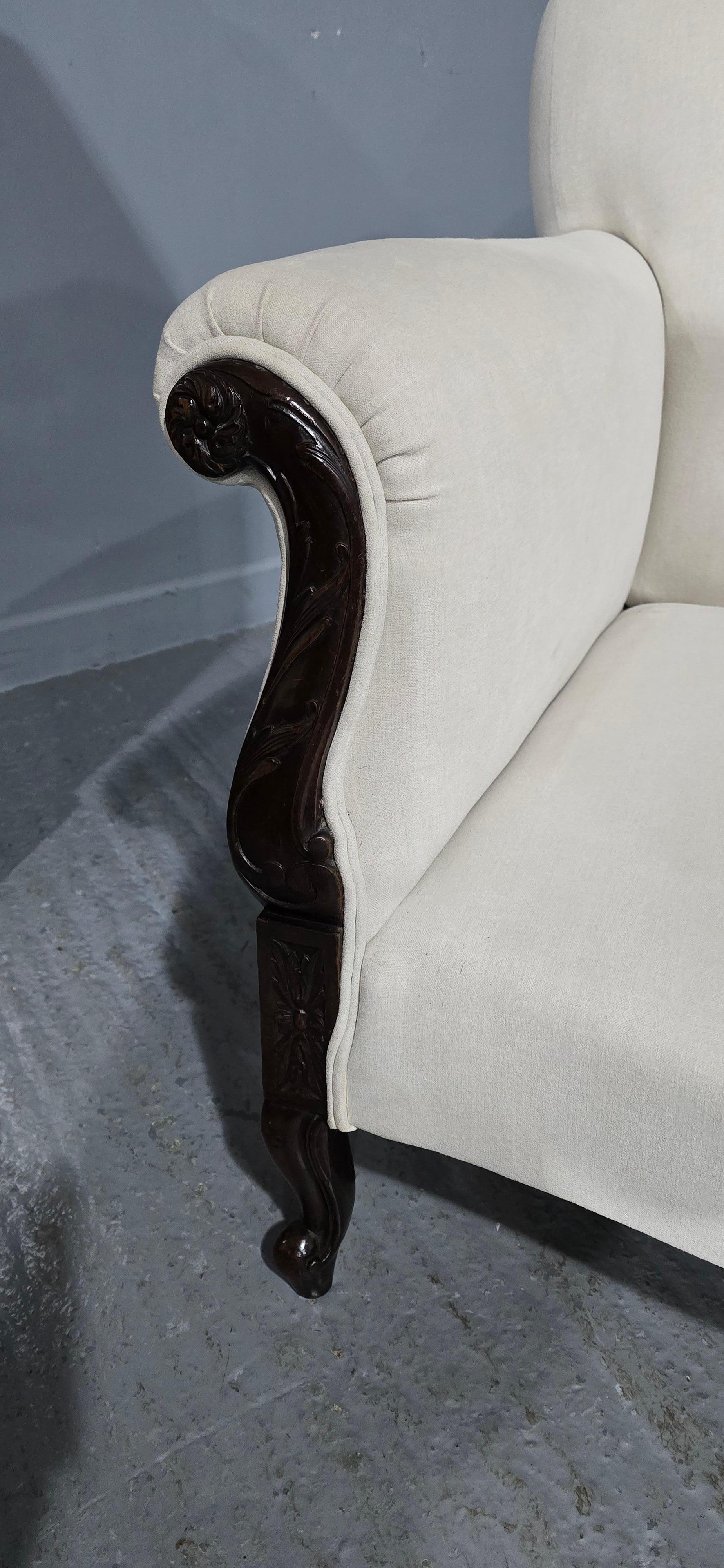 Very Nice Upholstered Sofa en venta 1