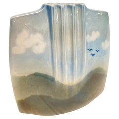 Very nice vase in porcelain of Virebent 