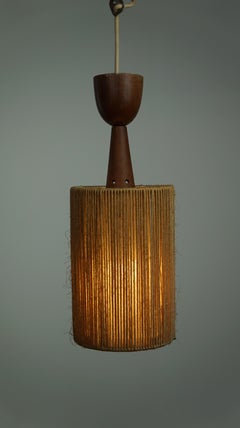 Very nice vintage jute design pendant lamp finished with wood