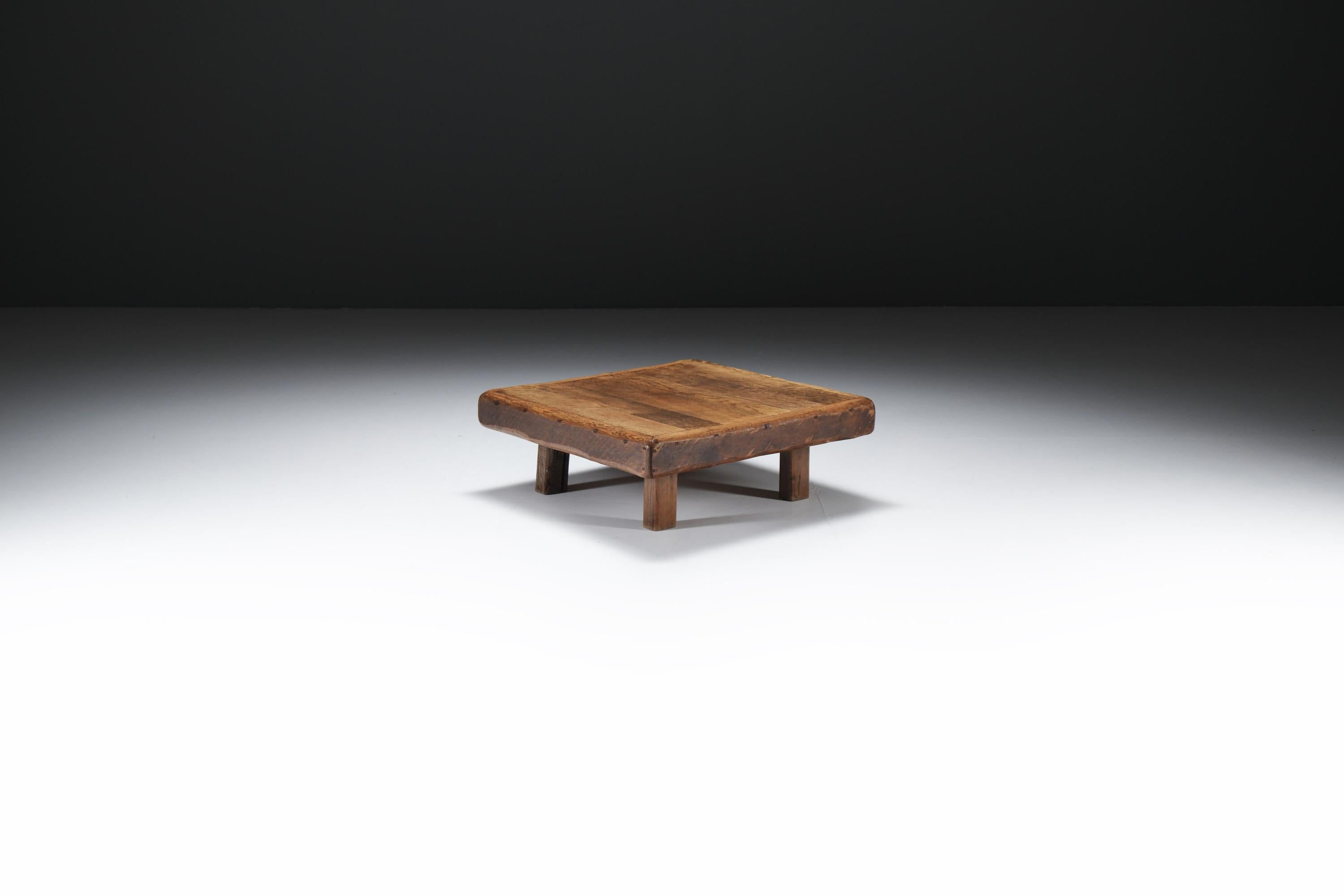 Very nice Wabi Sabi Japandi Coffee Table in Solid Oak - France im Zustand „Gut“ im Angebot in Buggenhout, Oost-Vlaanderen