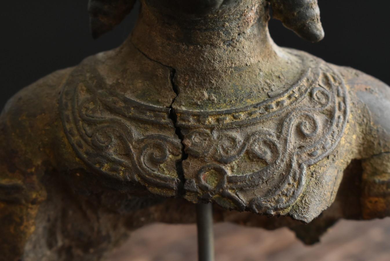 Sehr alter Bronze-Buddha-Kopf aus Thailand/Ayutthaya Dynasty/17.-18. Jahrhundert im Angebot 6