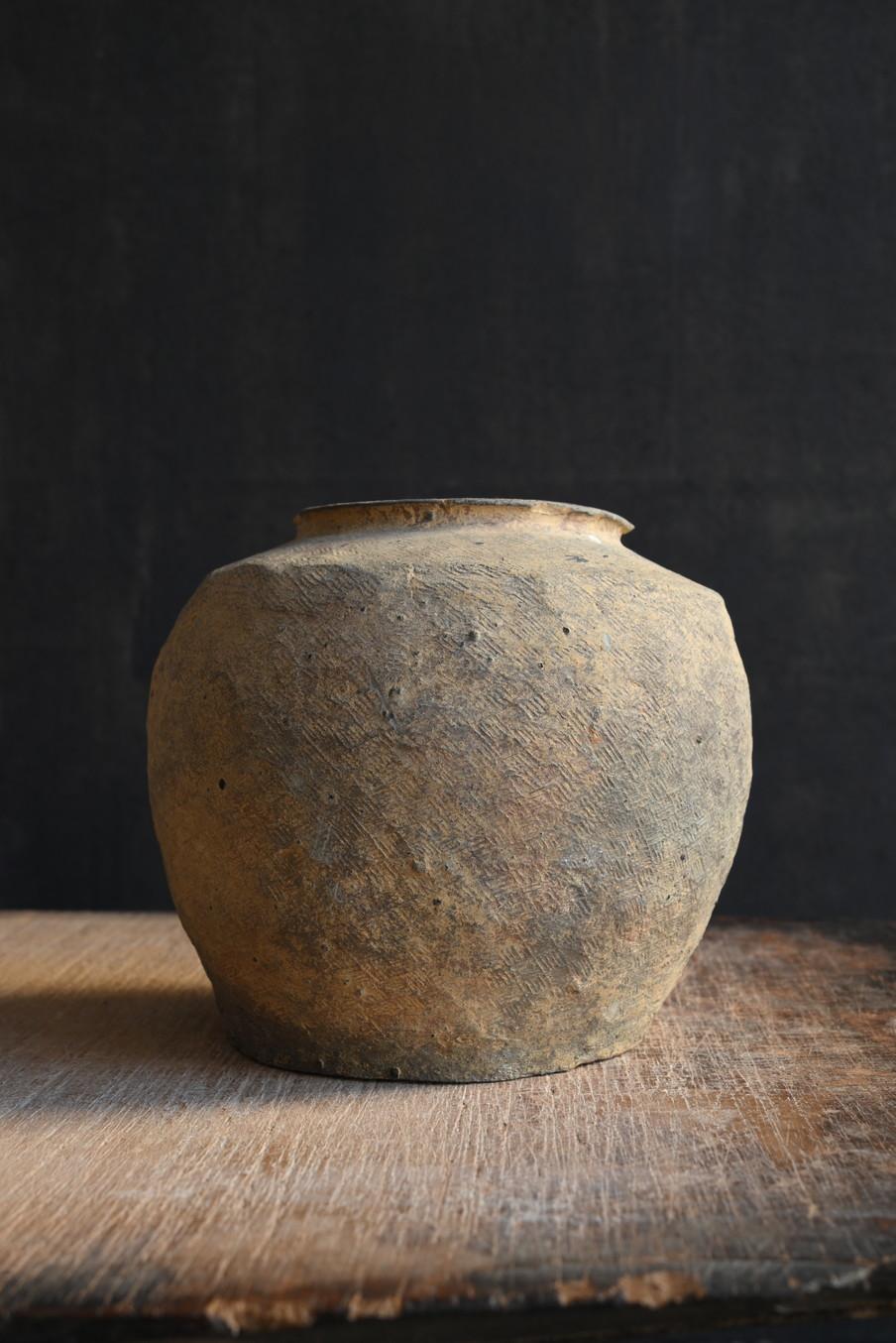 Sehr altes chinesisches antikes Keramikgefäß/Wabisabi-Vase/excavate Gegenstände im Zustand „Gut“ im Angebot in Sammu-shi, Chiba