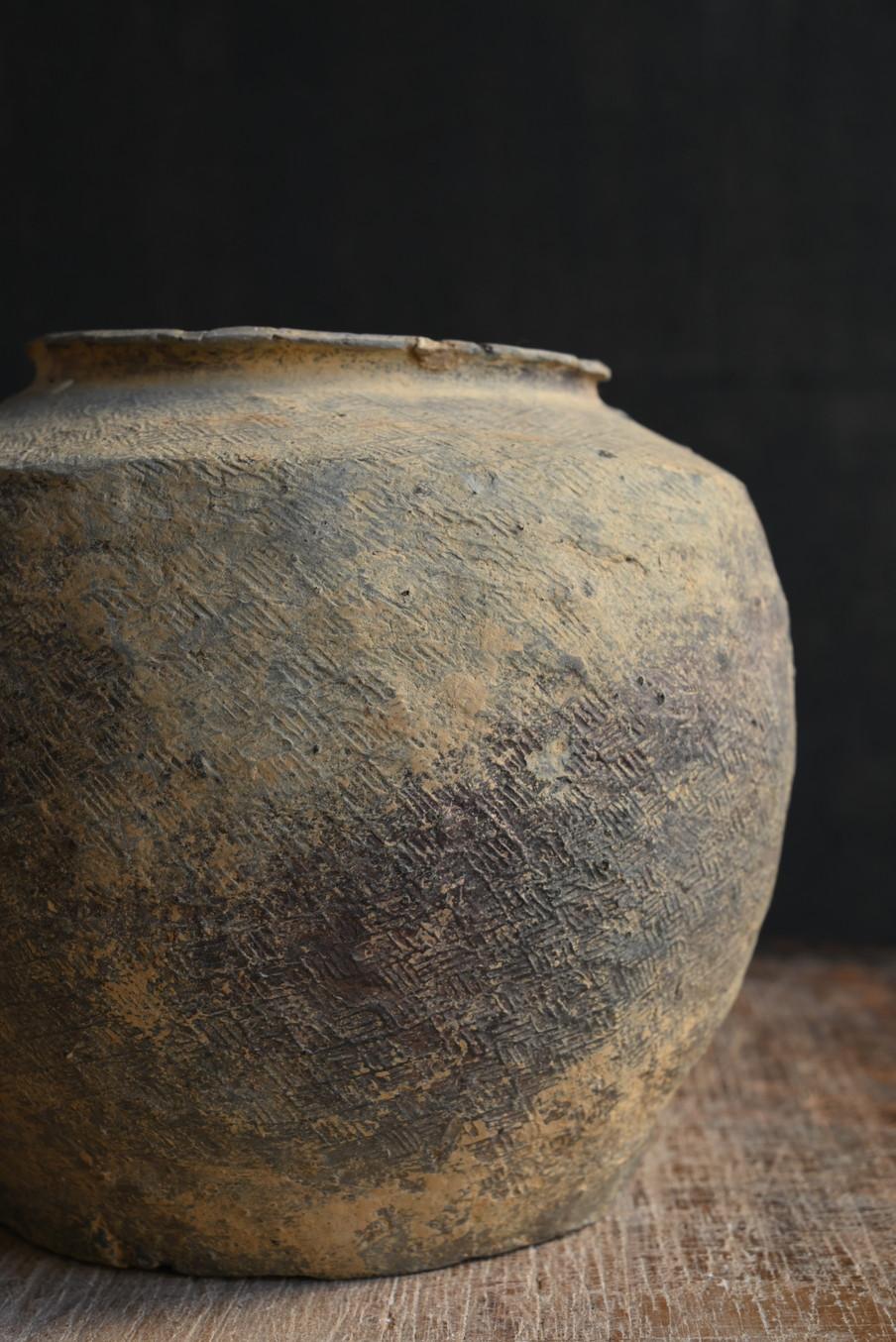 XVIIIe siècle et antérieur Très ancien vase/vaseWabisabi en poterie ancienne chinoise/articles fouillés en vente