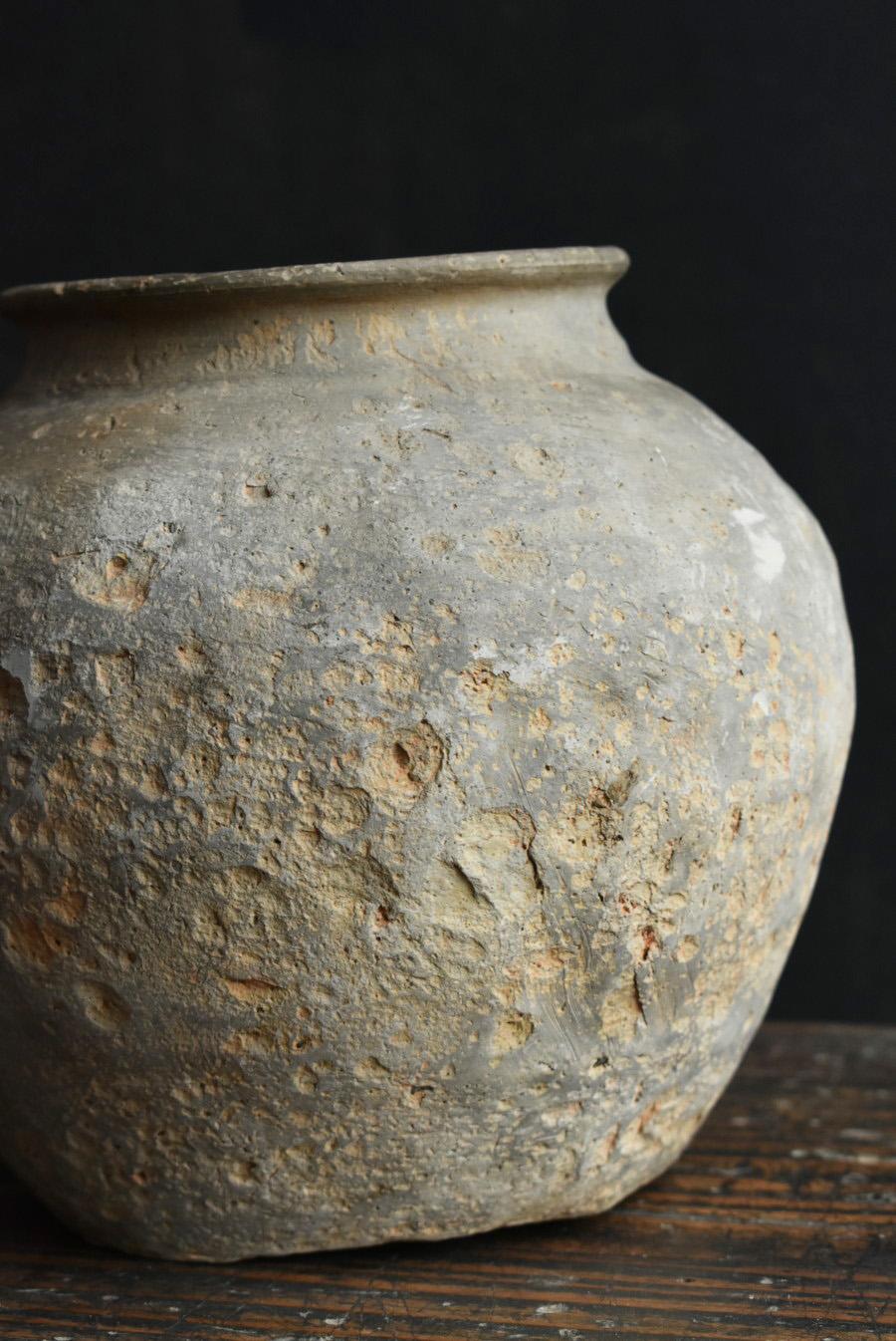 Very Old Excavated Small Pottery Jar from China / Wabi-Sabi Vase / before 9th 6