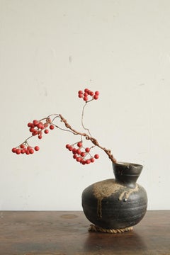 Very old Japanese antique pottery/Sue ware [sueki] /excavated artifacts