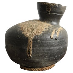 Very old Japanese antique pottery/Sue ware [sueki] /excavated artifacts