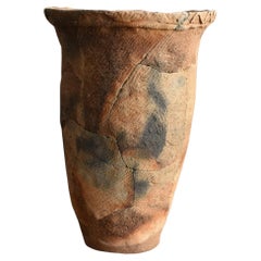 Sehr altes japanisches Steingut / antike Wabi Sabi-Vase / vor dem 9. Jahrhundert