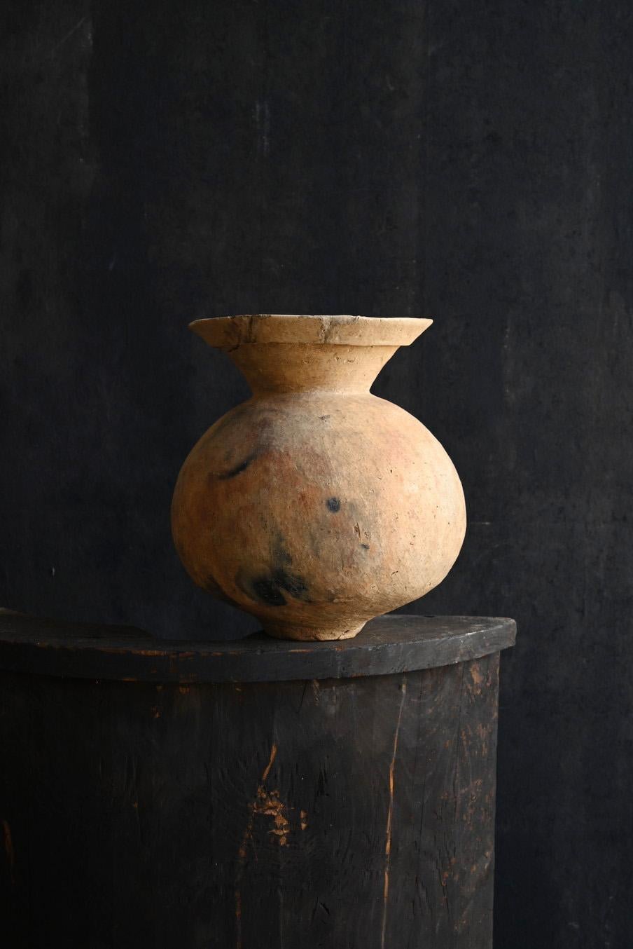 Very old Japanese excavated earthenware/Wabi Sabi vase For Sale 11
