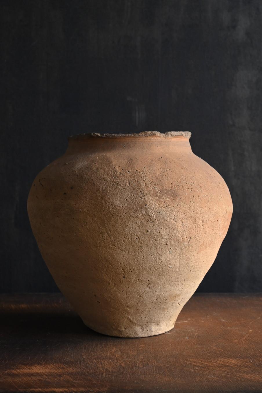 Very old Japanese pottery Jar/12th to 13th century/Tokoname ware/Wabi-sabi vase In Good Condition In Sammu-shi, Chiba