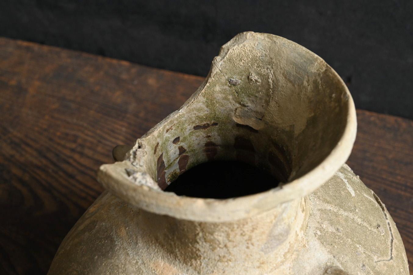 Jarra muy antigua de cerámica japonesa 