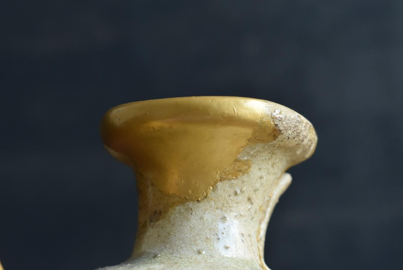 Very old Japanese teapot-shaped pottery 