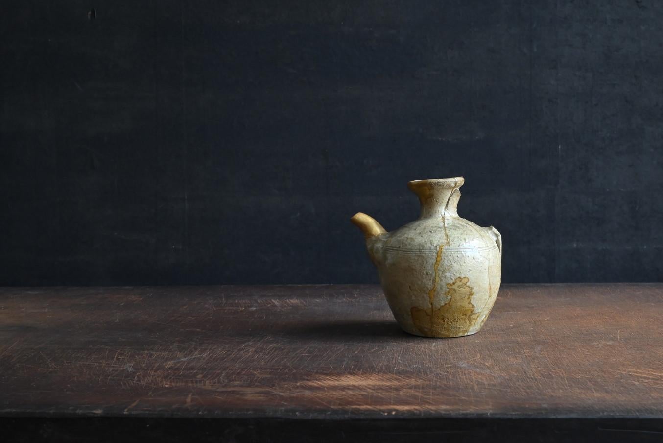 Other Very old Japanese teapot-shaped pottery 