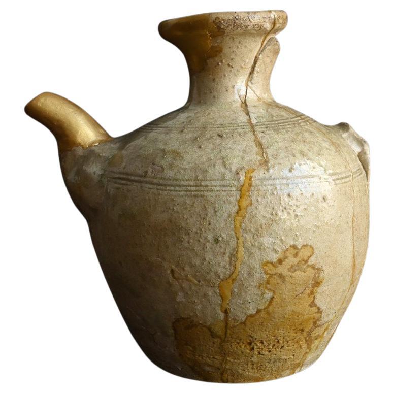 Very old Japanese teapot-shaped pottery "Koseto" / 1200s / Excavated pottery