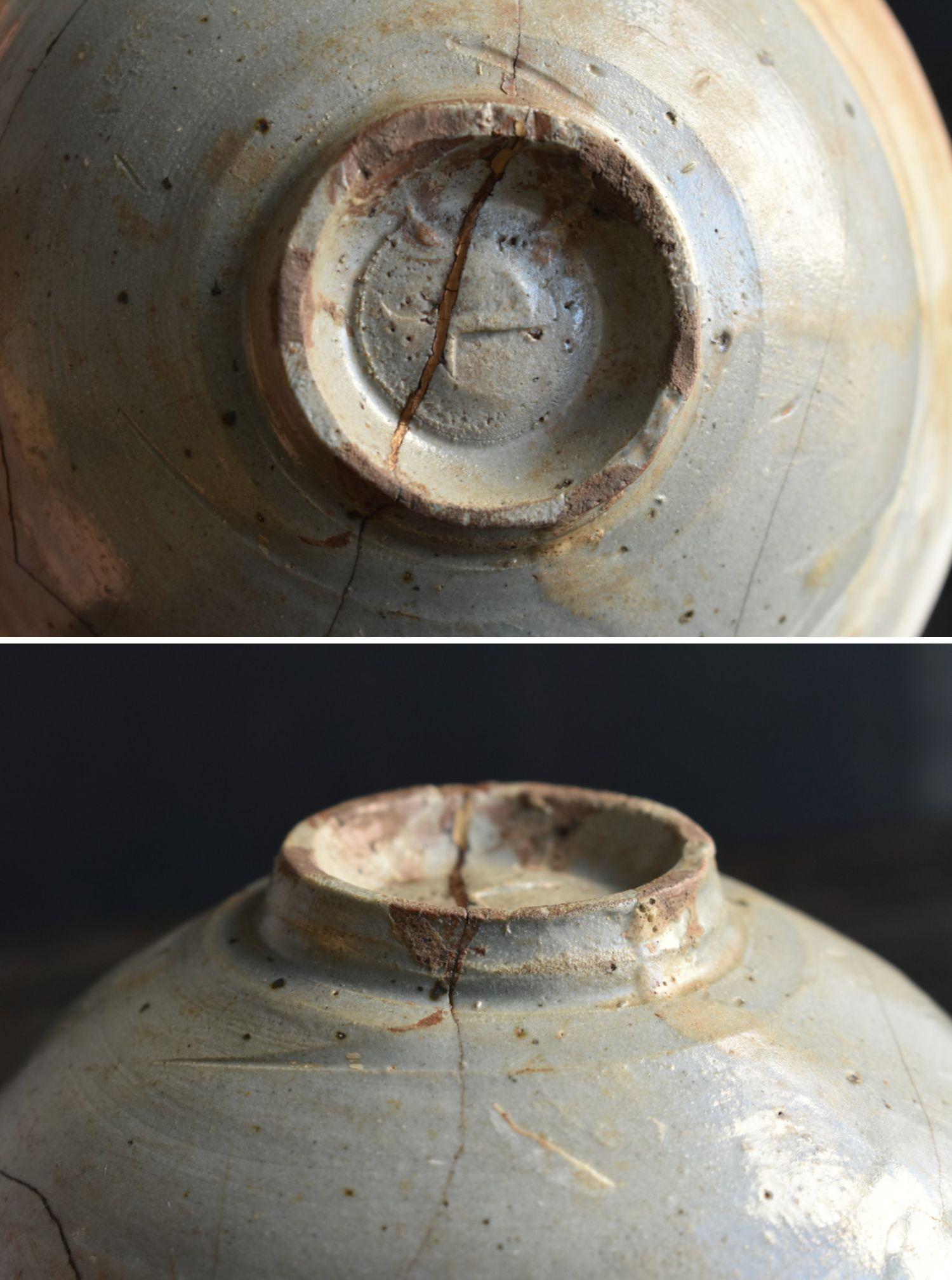Very old Korean pottery bowl/15th century/“Hakeme” pottery bowl/Kintsugi For Sale 9