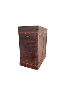 Very old Wood Lacquered Chinese Cabinet / Chest, 'Qing Dynasty' c. 1800