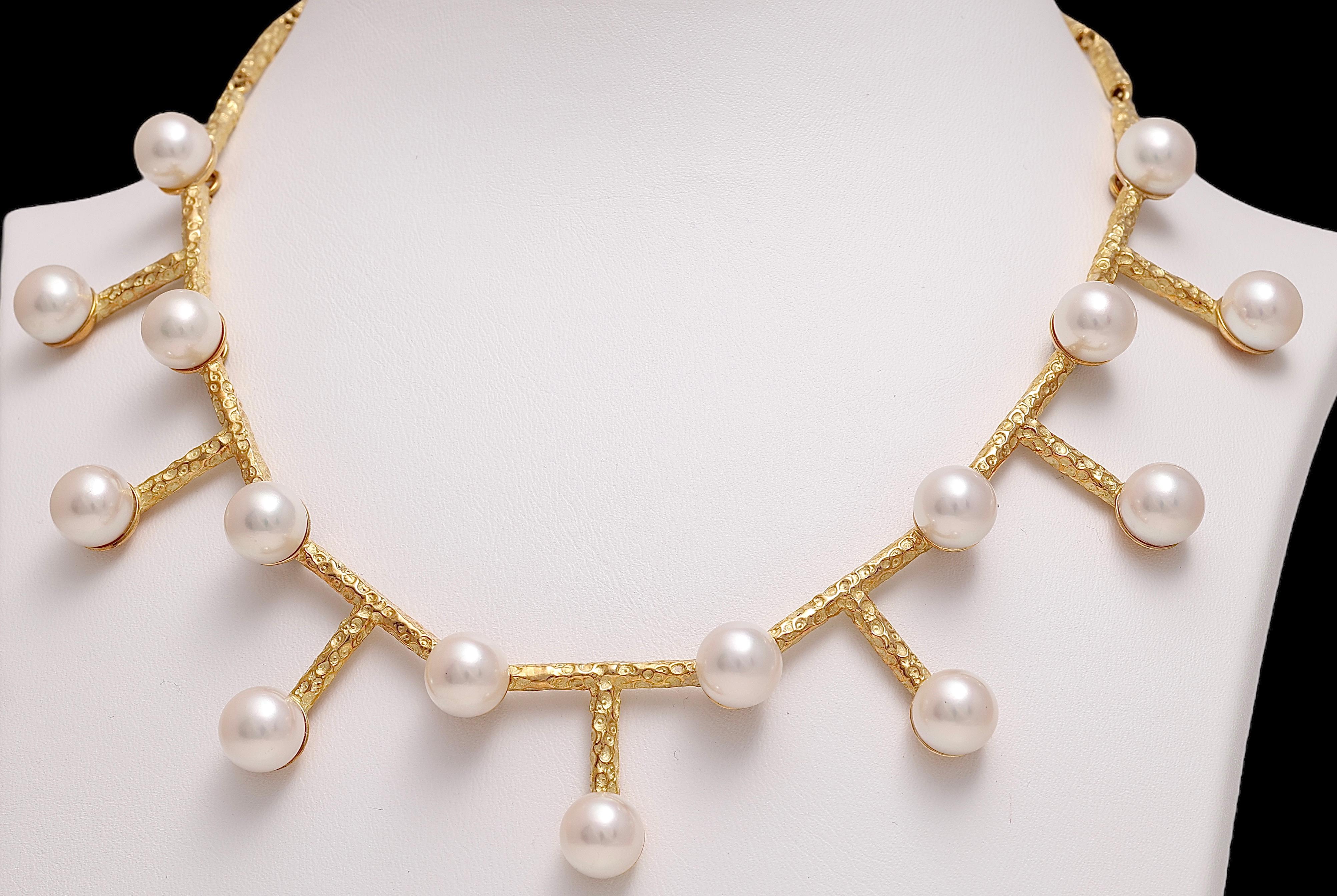 Very Original 18kt Yellow Gold Necklace by J.P. De Saedeleer with Pearls For Sale 2