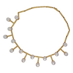 Very Original 18kt Yellow Gold Necklace by J.P. De Saedeleer with Pearls