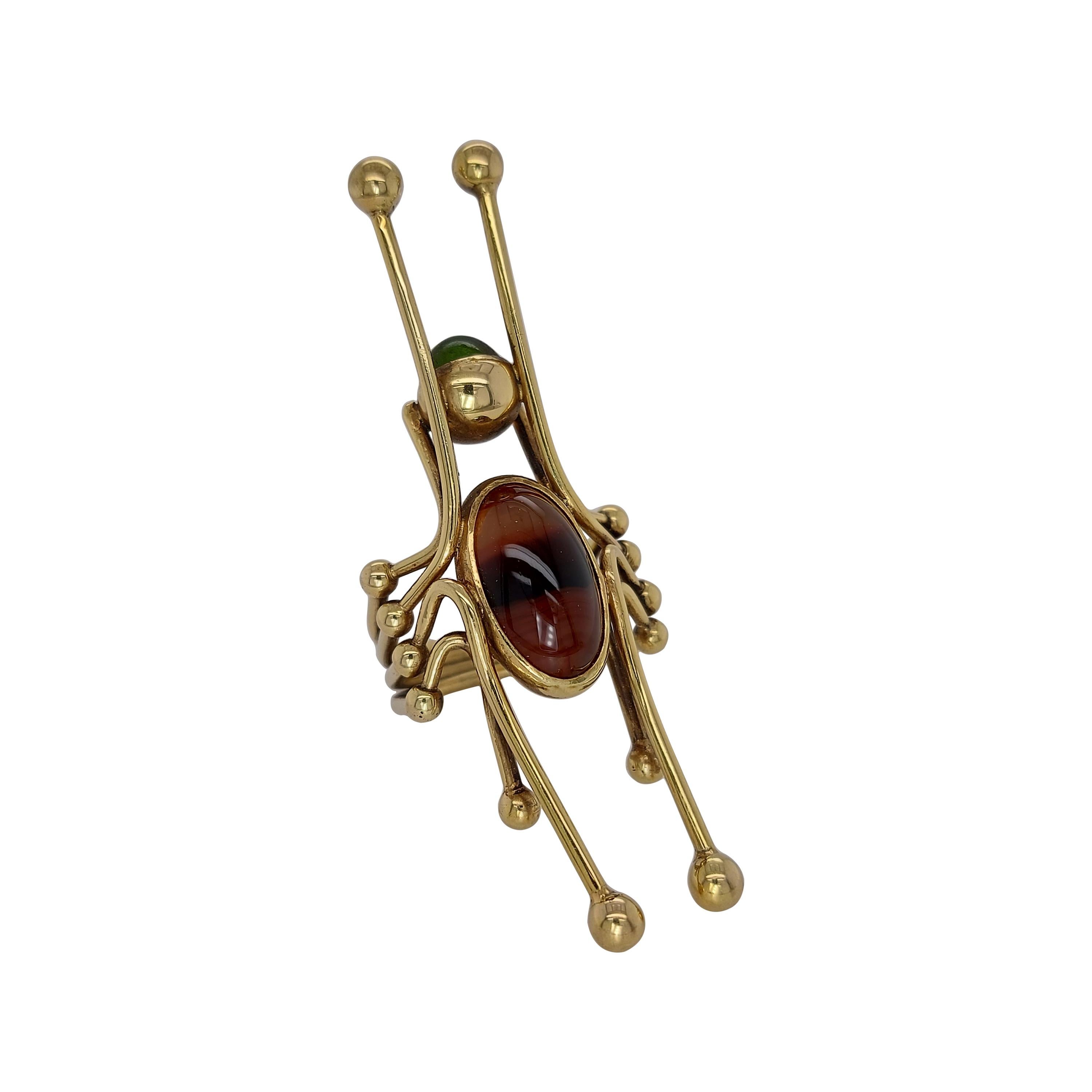 Very Original Insect / Grashopper Ring in 14kt Gold & Semi Precious Cat s Eye For Sale