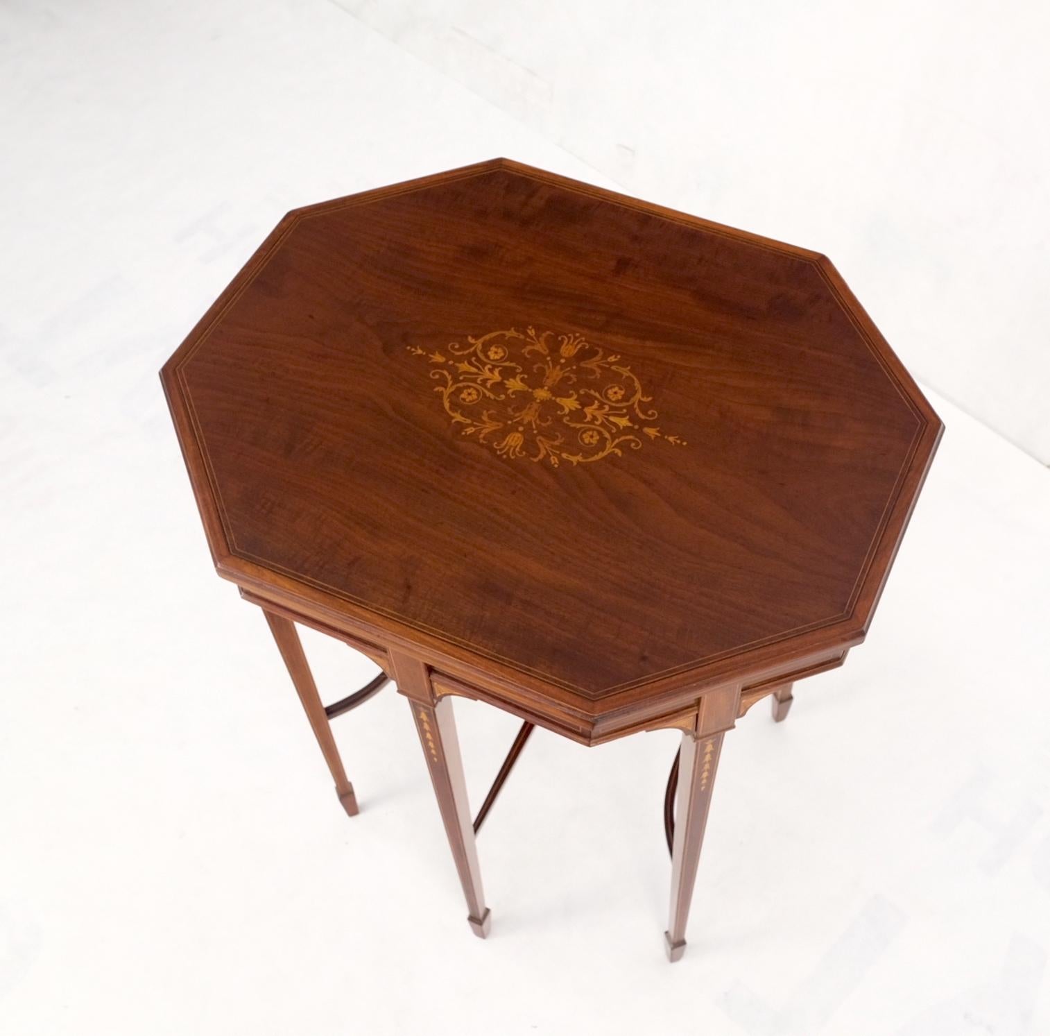 Very Ornate Delicate Lines Walnut Inlay Stretched Hexagon Lamp Side Table Mint For Sale 9